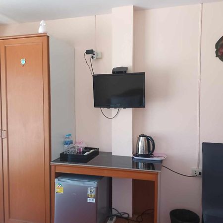 Patong Rose Guest House 50M To Beach Екстериор снимка