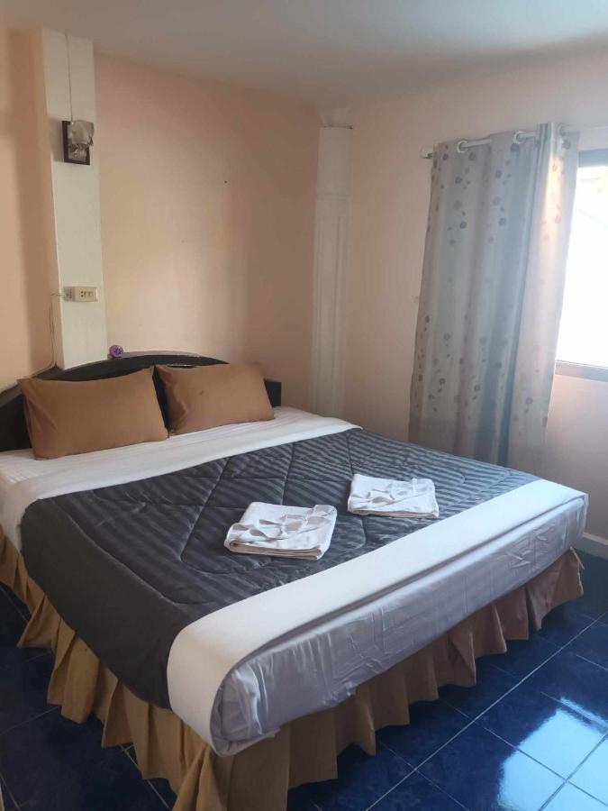 Patong Rose Guest House 50M To Beach Екстериор снимка