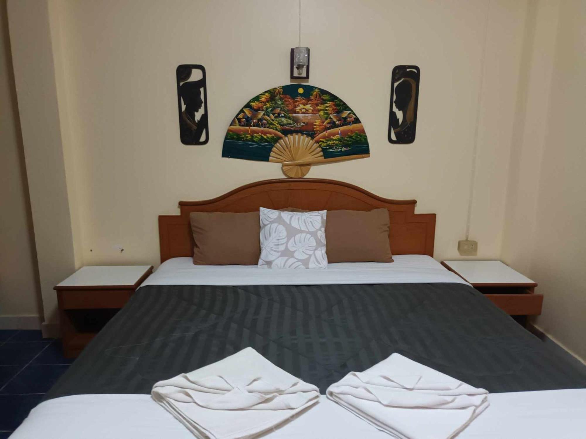 Patong Rose Guest House 50M To Beach Екстериор снимка