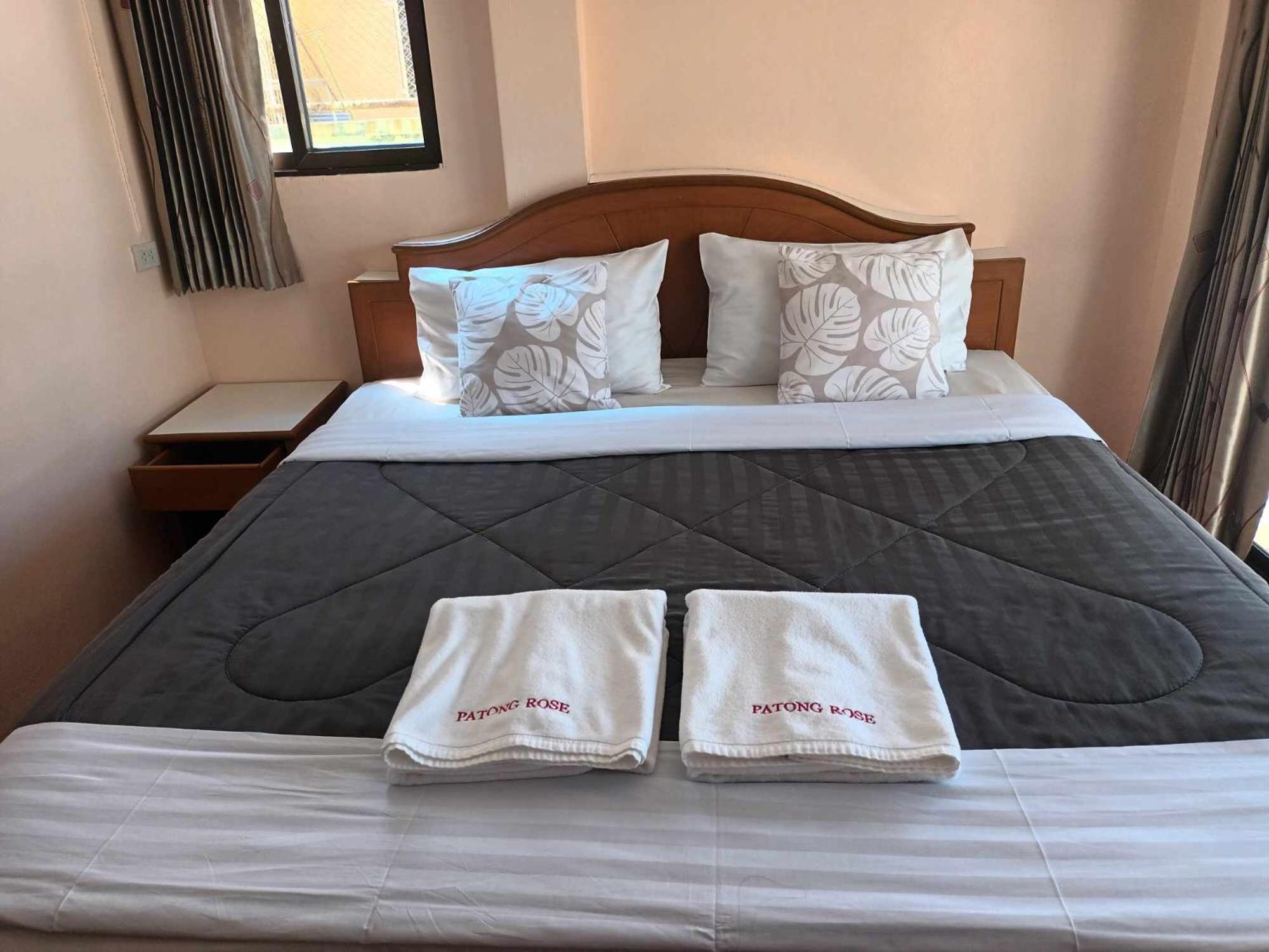 Patong Rose Guest House 50M To Beach Екстериор снимка