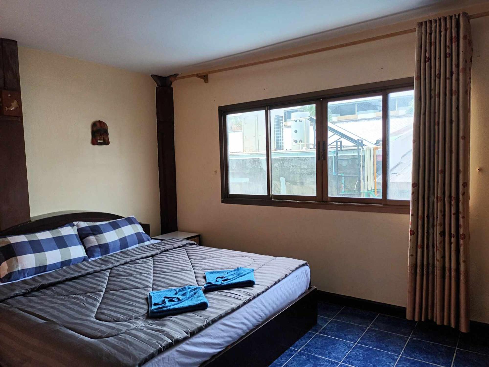 Patong Rose Guest House 50M To Beach Екстериор снимка